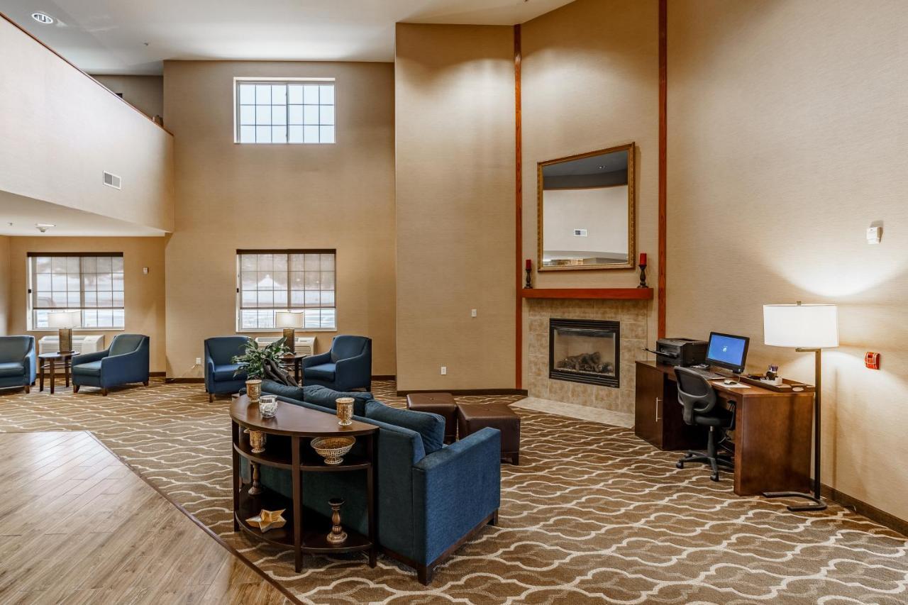 Cobblestone Suites - Ripon Exteriör bild