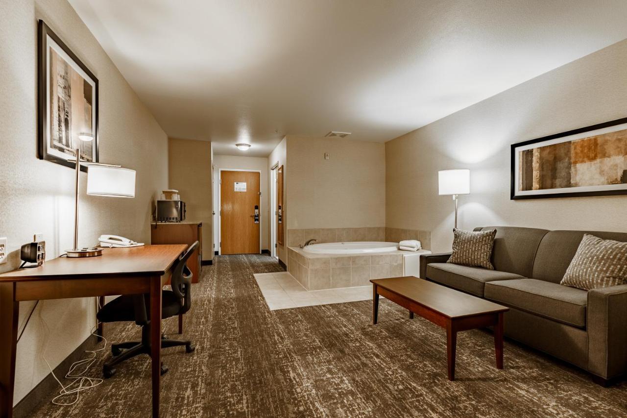 Cobblestone Suites - Ripon Exteriör bild